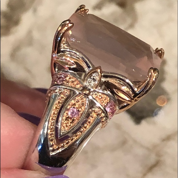 Jewelry - 🎁GIFTED TO MY DEAR LOYAL FRIEND”rose quartz ring